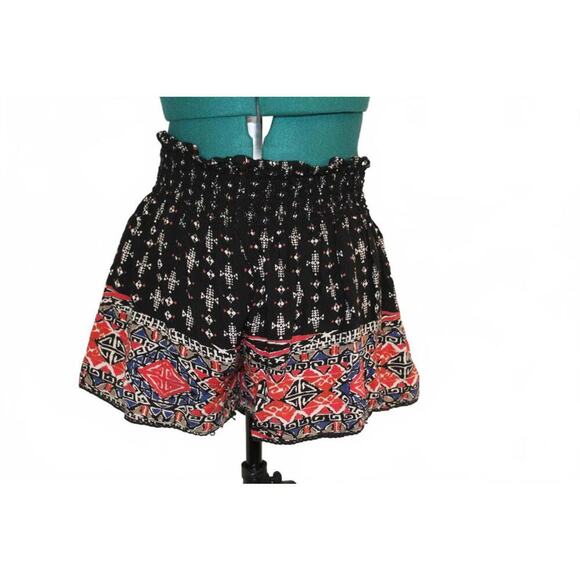Angie Smocked Waist Boho Print Black Red Shorts Women’s Size S - Picture 1 of 4